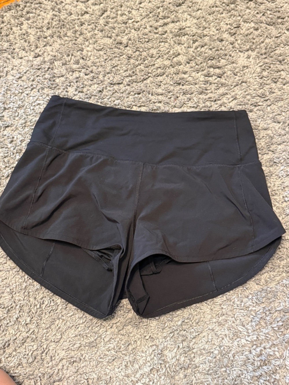 Lululemon Speed Up High Rise 2.5 inch shorts